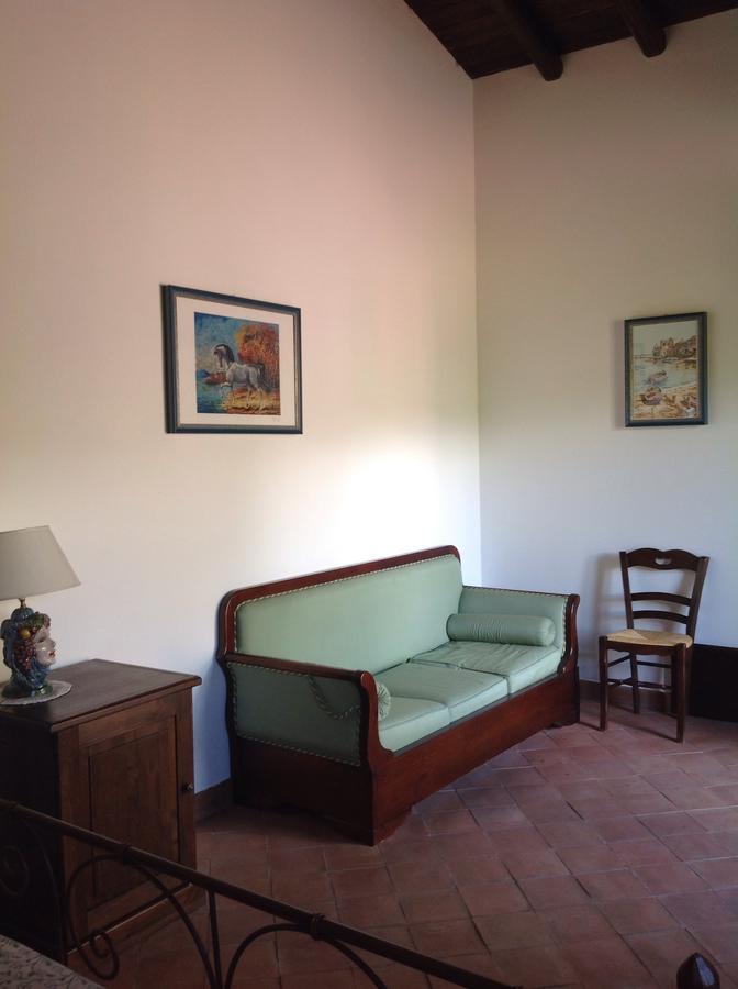 Hotel Le Cisterne Dell'Etna Calcerana-Marina Exterior foto